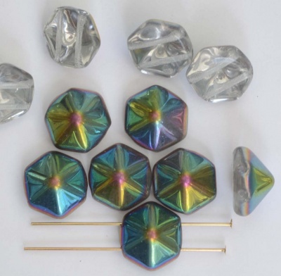 Pyramid Hex Green 12mm Crystal Vitrail 00030-28101 Czech Glass Beads x 12