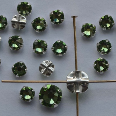 Rose Montees Green 4 6 mm Peridot 082214 Swarovski Beads Silver Pltd Setting