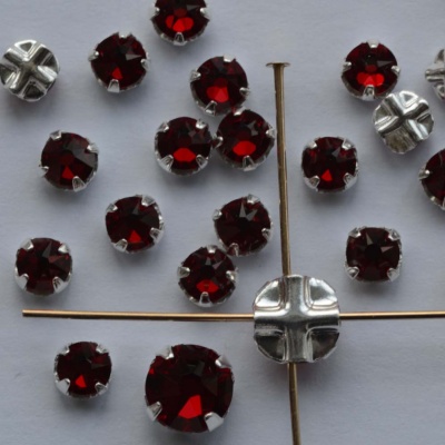 Rose Montees Red 4 6 mm Siam Ruby 082208 Swarovski Beads Silver Pltd Setting