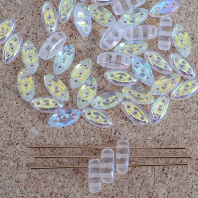 Cali Clear Crystal AB 00030-28701 Czech Glass Beads x 25