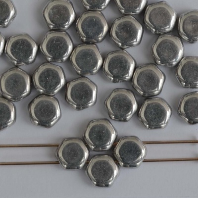 Honeycomb Silver Crystal Labrador Full  00030-27000 Czech Glass Beads x 30