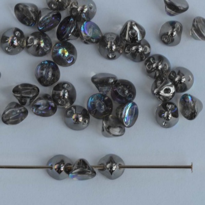 Button Beads Grey Crystal Graphite Rainbow 00030-98537 Czech Glass x 25