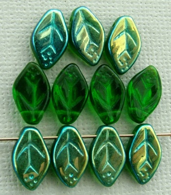 Leaf H 12 mm Green Tr Green AB 50140-28701 Czech Glass Bead Charm x 25