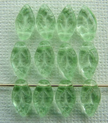 Leaf H 10 12mm Green Peridot 50500 Czech Glass Bead Charm x 25